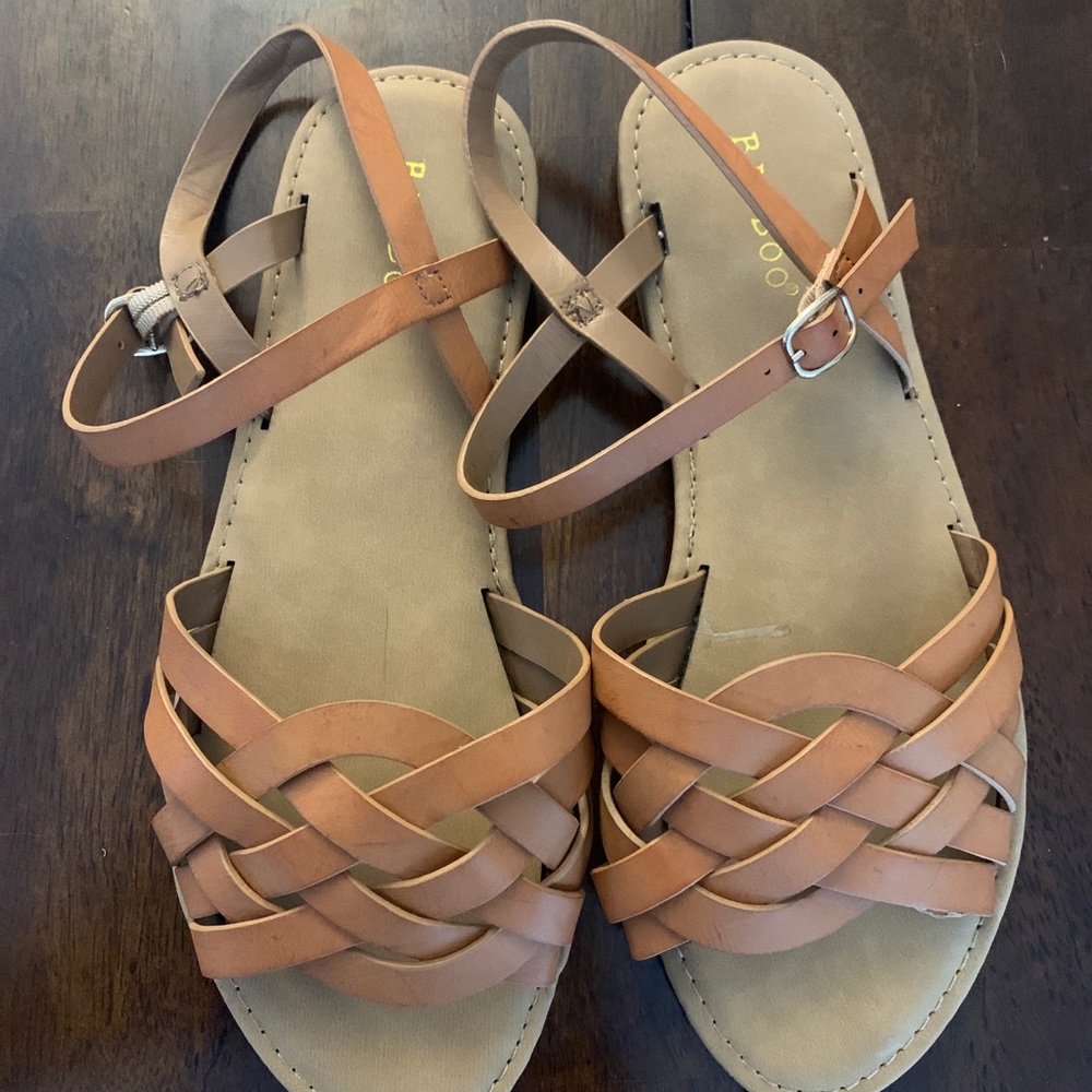Bamboo sandals
